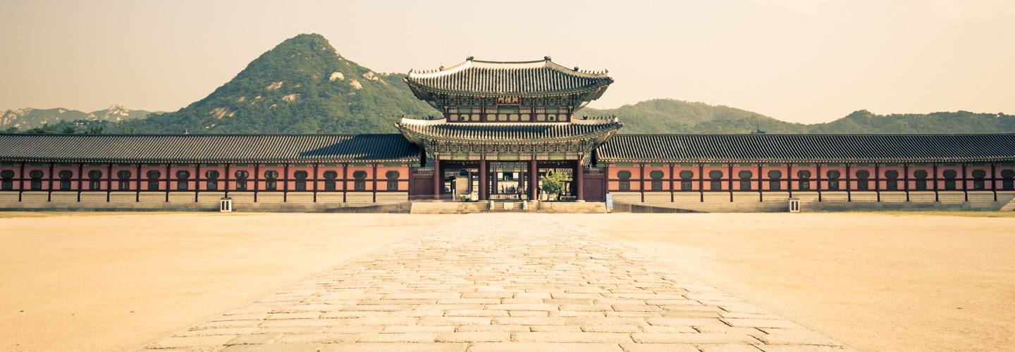 Heungnyemun Gate at Gyeongbokgung Palace in Seoul with Bugaksan mountain behind